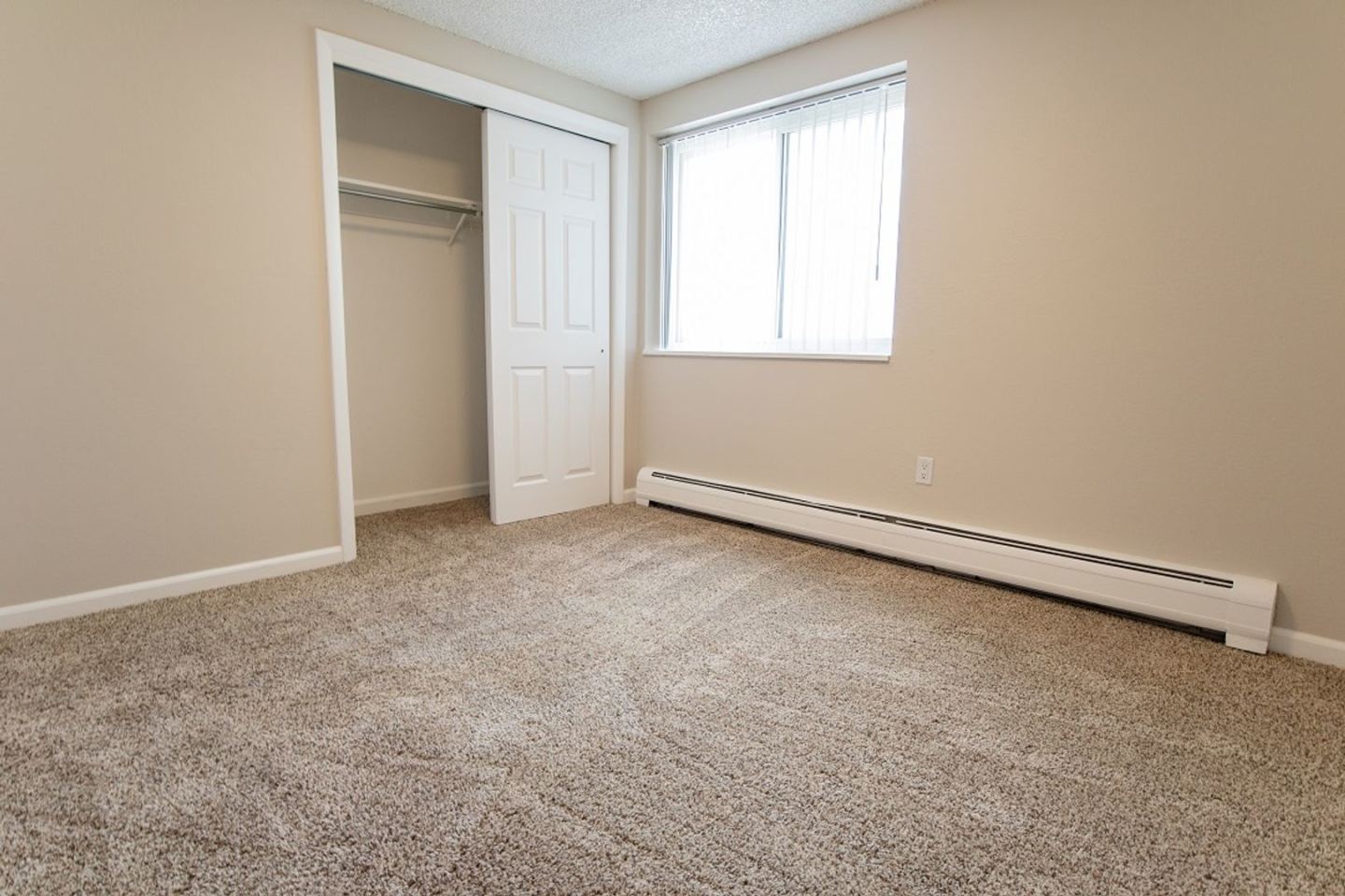 Joliet Towers Apartments Image 6