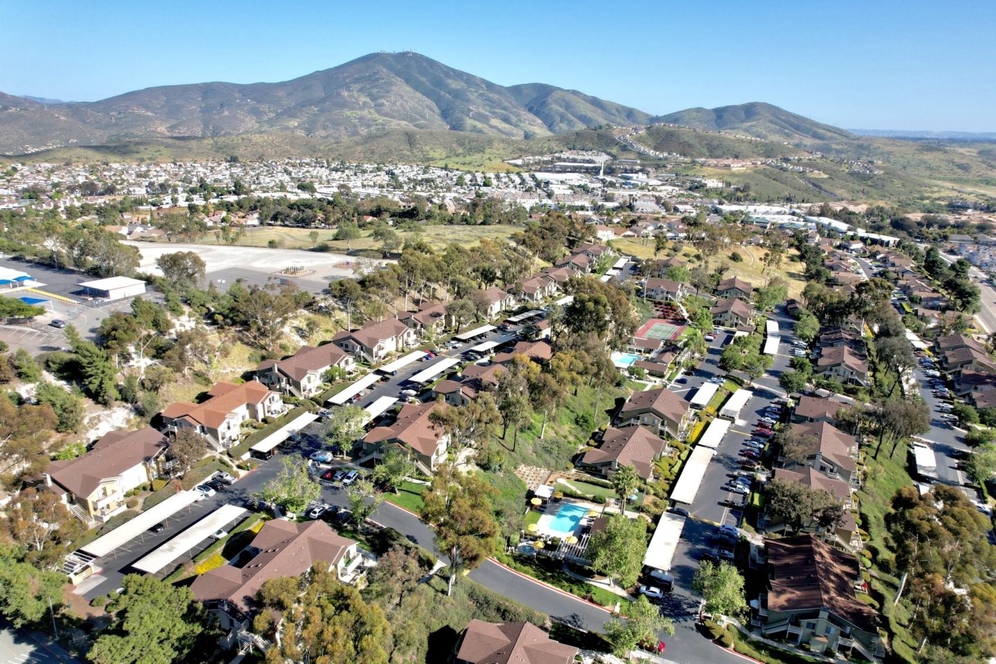 Lakeview Village Image 20