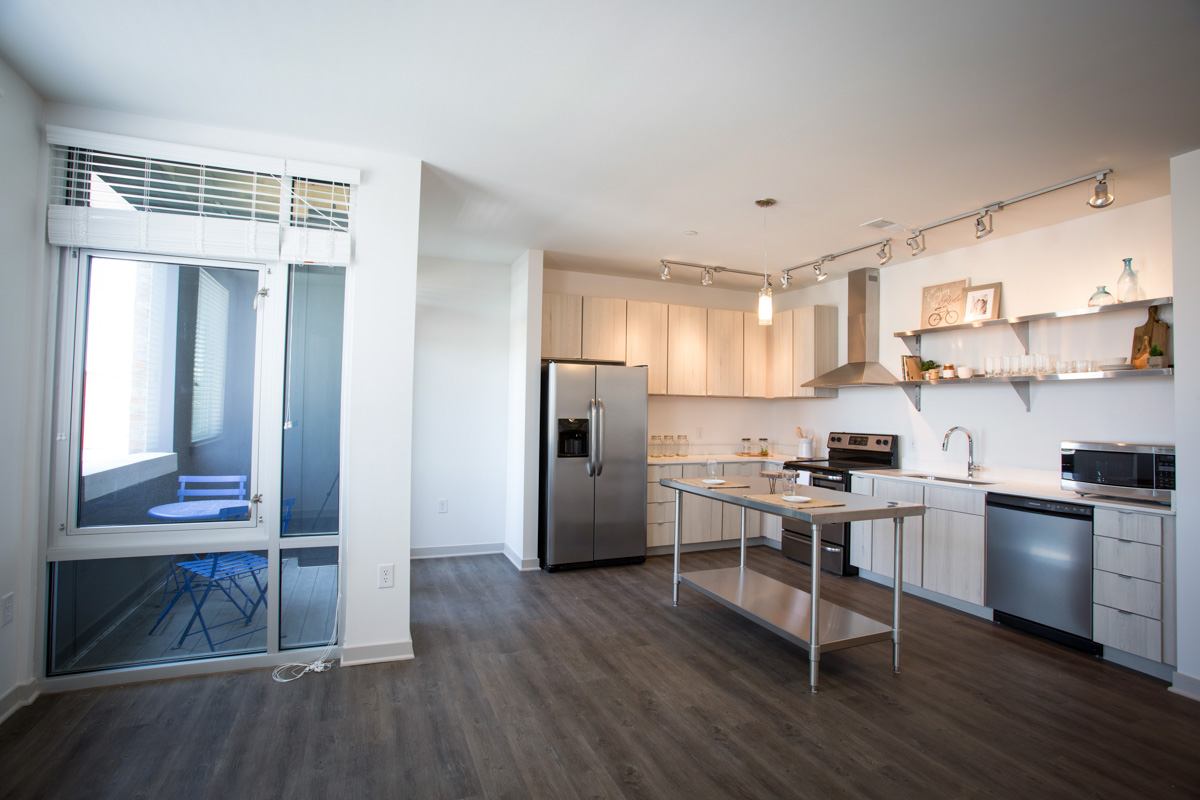 747 Apartments Image 15