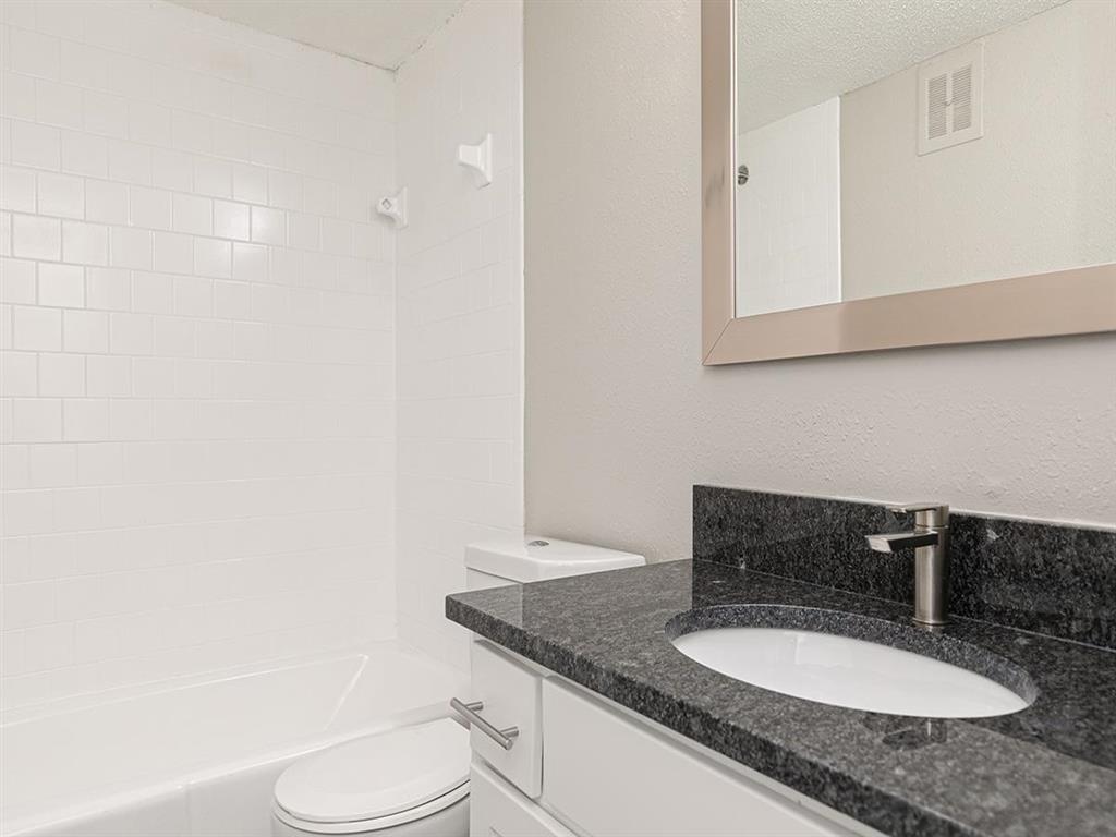 Monarch Villas Image 32