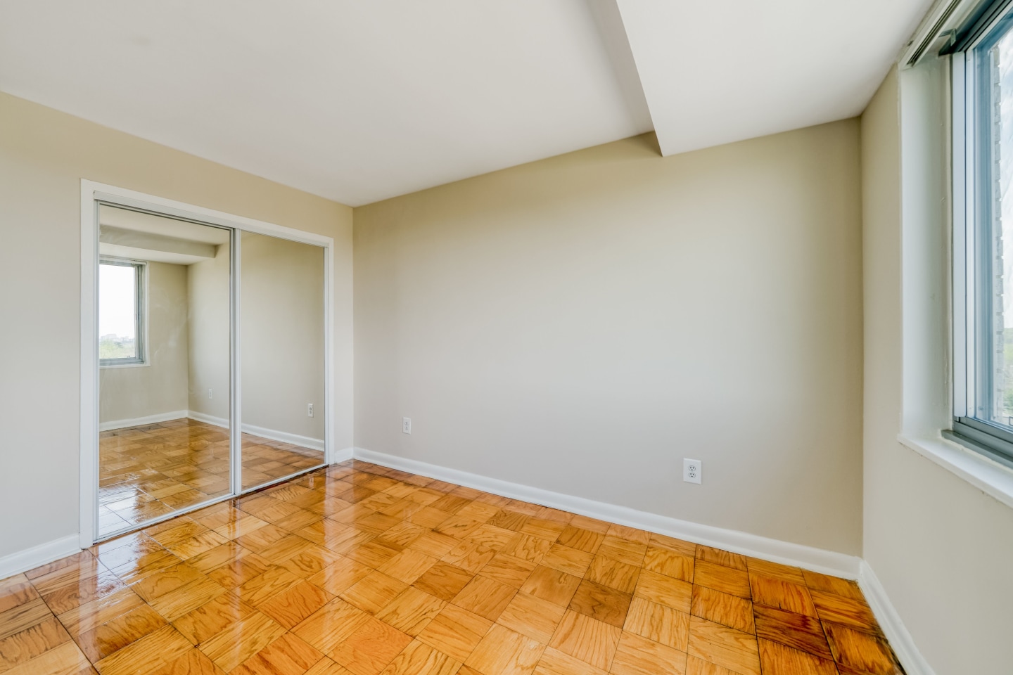 8600 Apartments Image 15