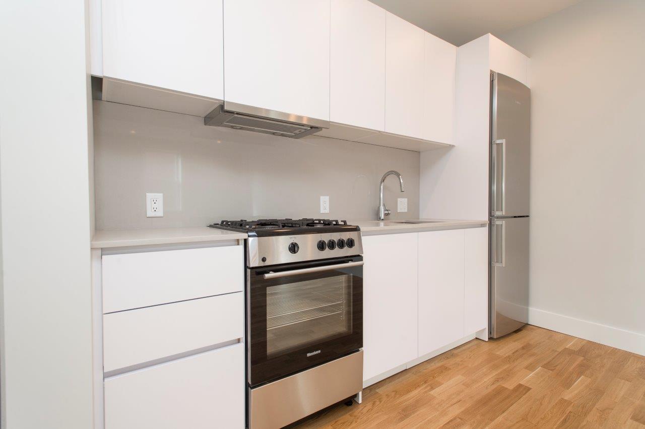 136 Highland Ave Image 9