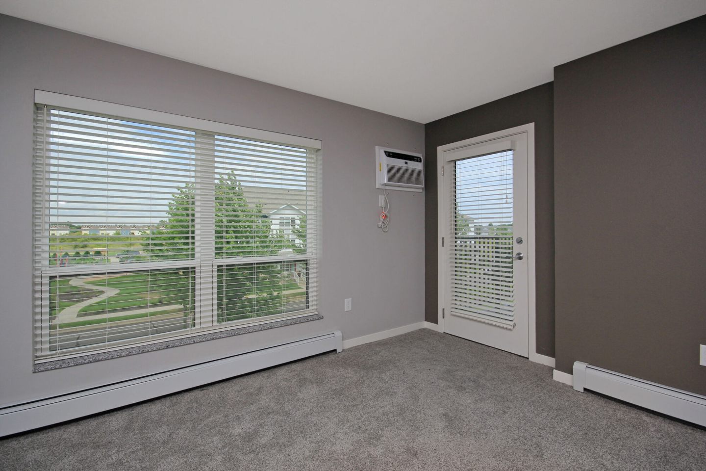 Sapphire Apartments Image 5