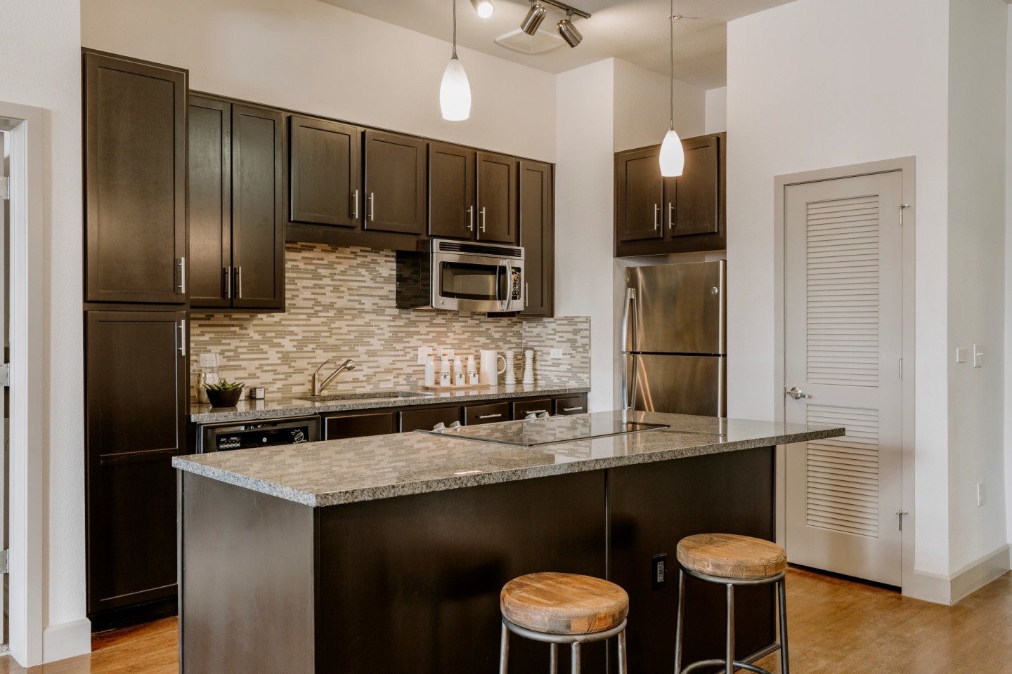 City House Apartments Image 4
