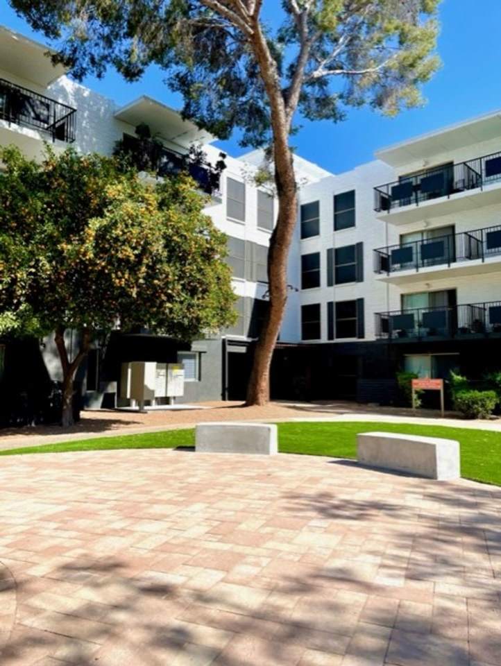 Bellevue Towers Image 15
