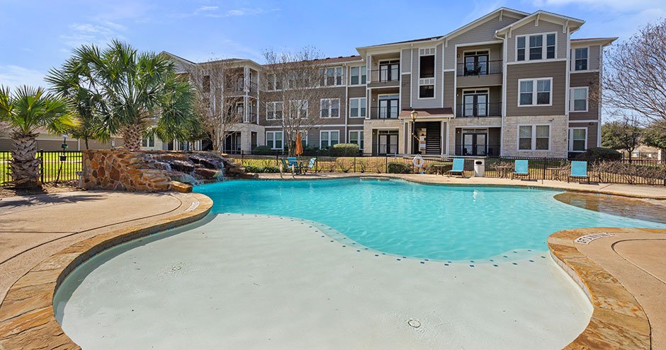 Parkway Grande Apartment Homes Image 17