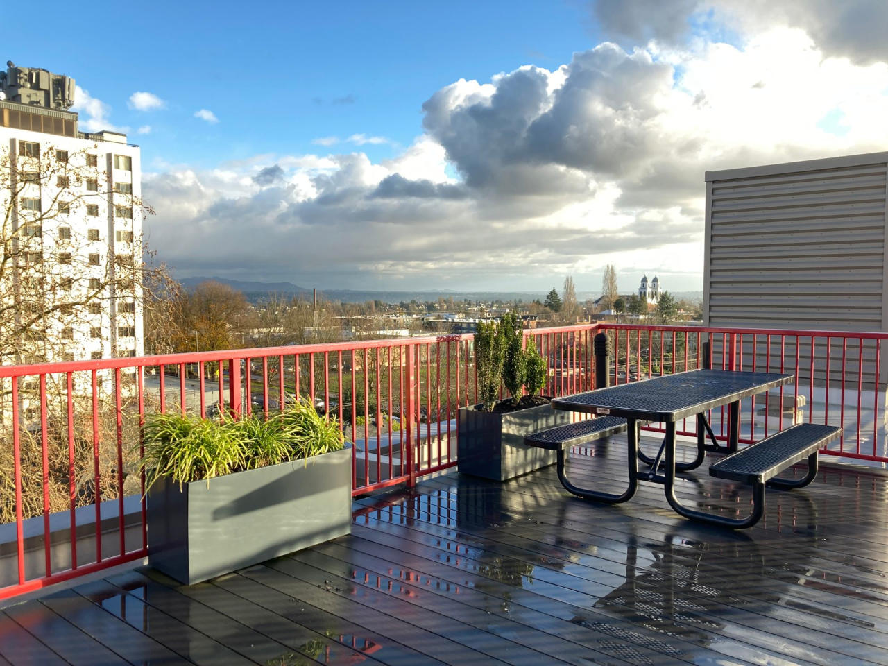 Mad Flats Image 6
