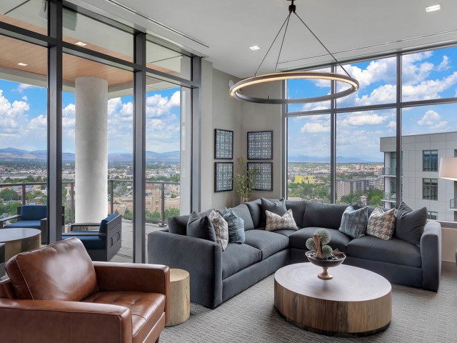 Parq on Speer Image 34