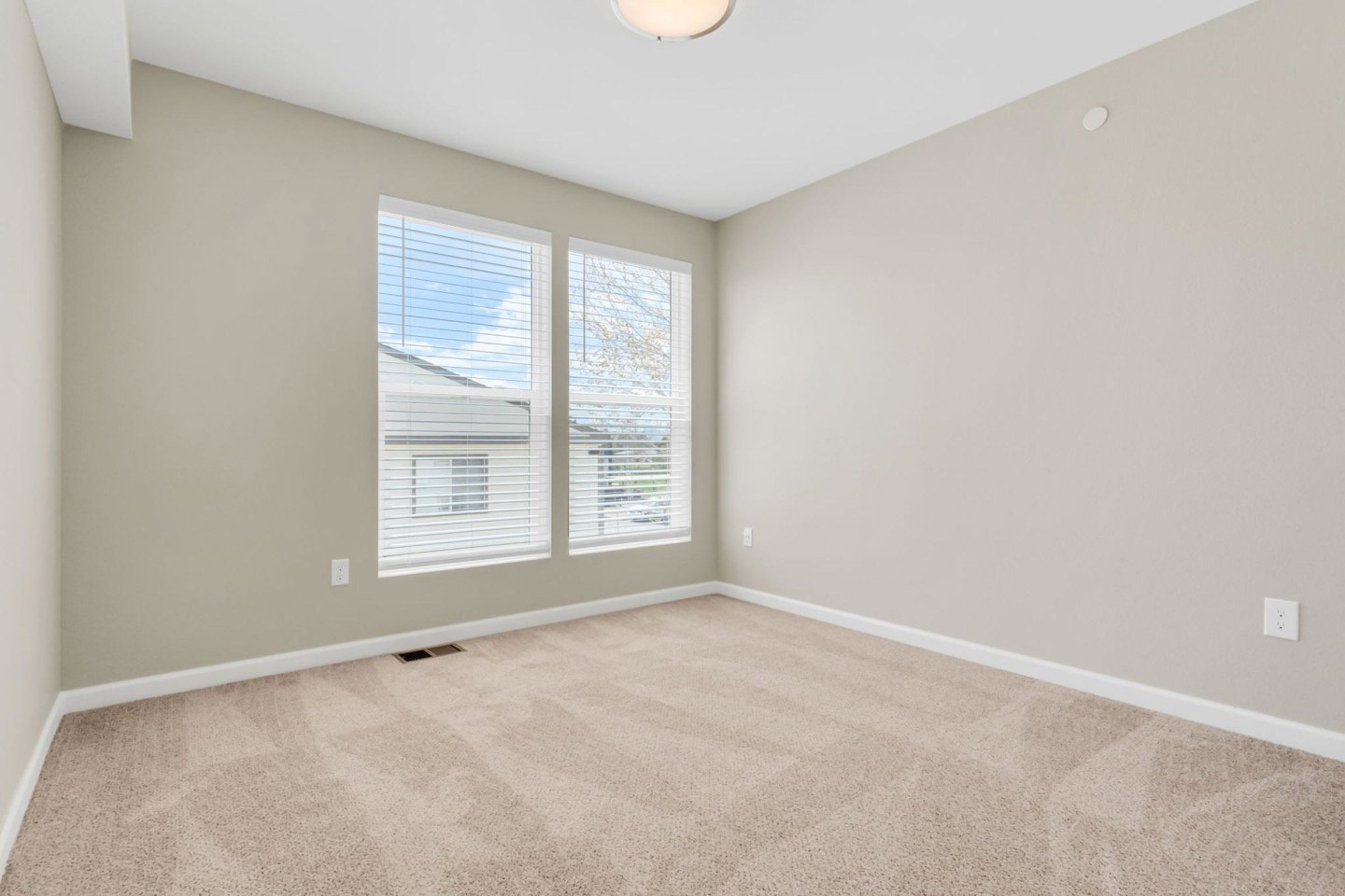 Briar Grove Townhomes Image 127