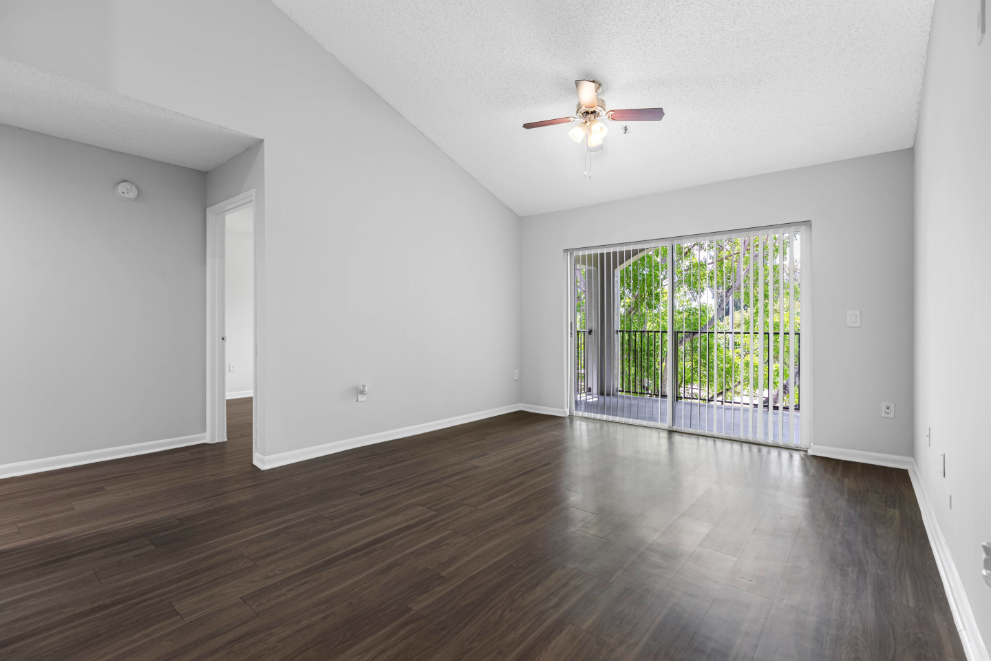Sunset Gardens Apartments Image 60