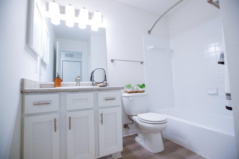 Auburn Townhomes Image 9
