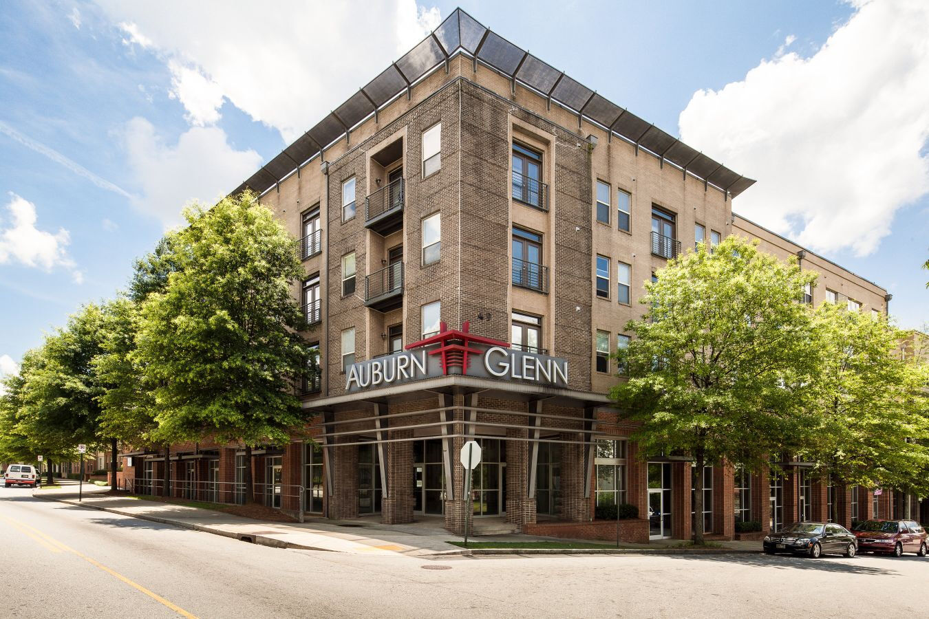 Auburn Glenn Image 11