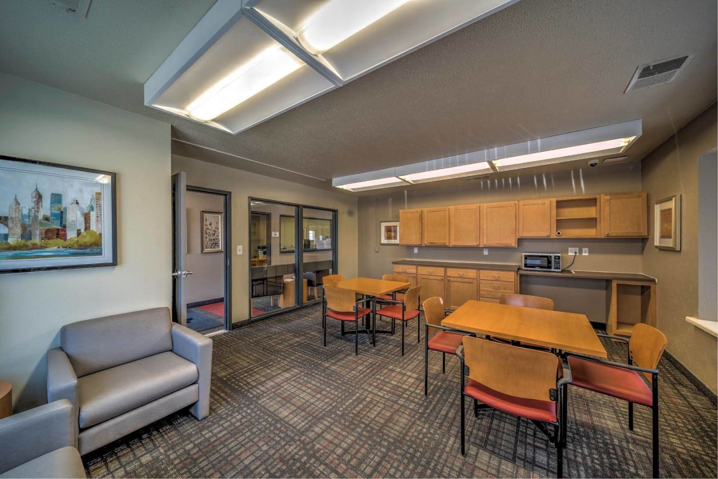 Castlewood apartments Image 4