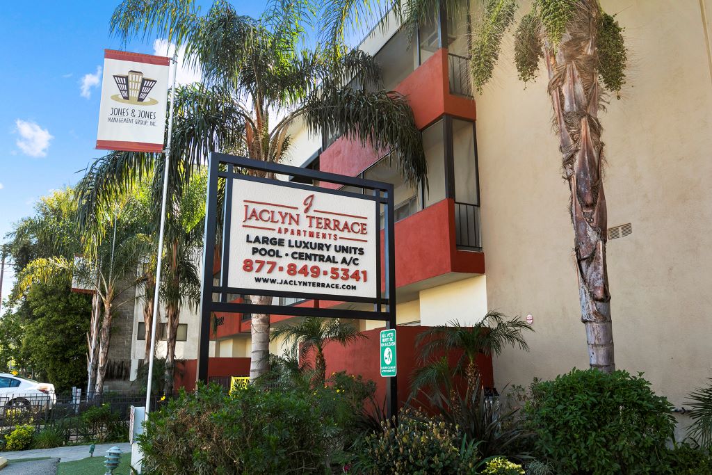 Jaclyn Terrace Image 9