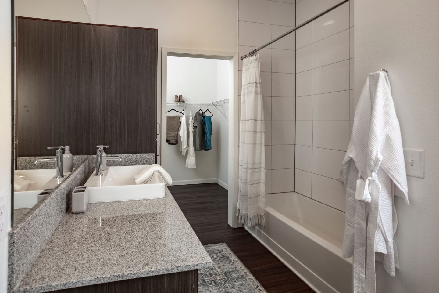 The Gray - Senior Housing Image 7