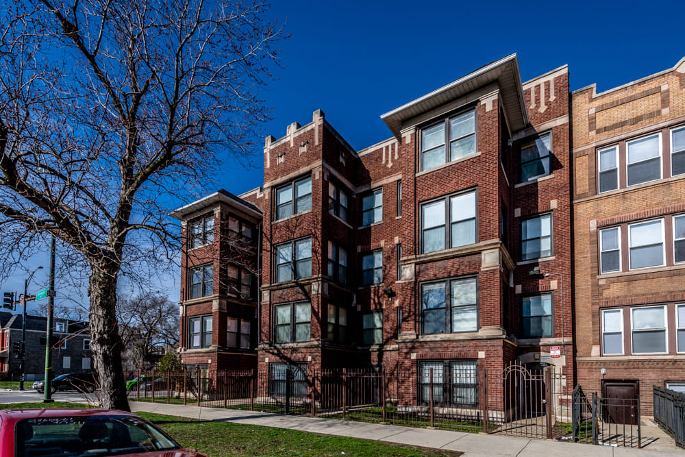 5854 S Michigan Ave Image 12