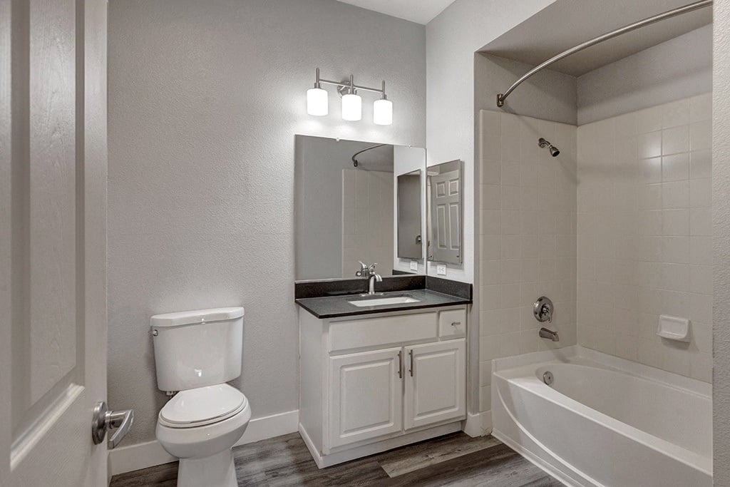 Broadleaf Apartments Image 23