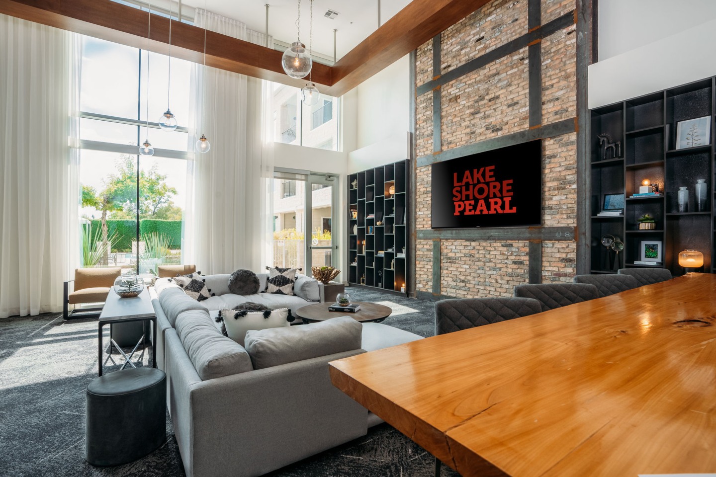 Lakeshore Pearl Image 24