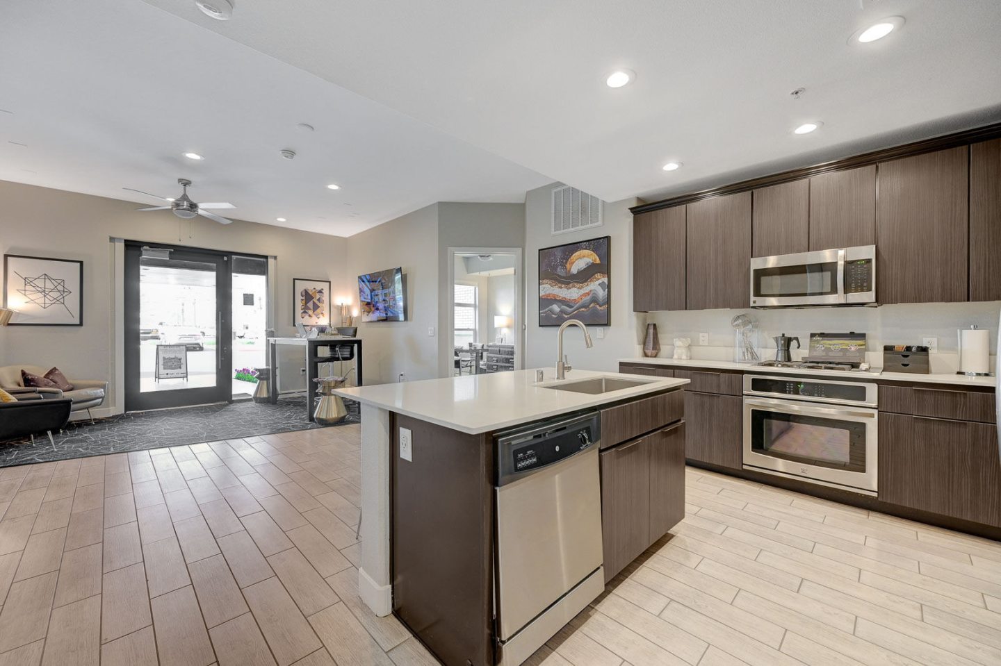 The Gramercy Residences Image 58