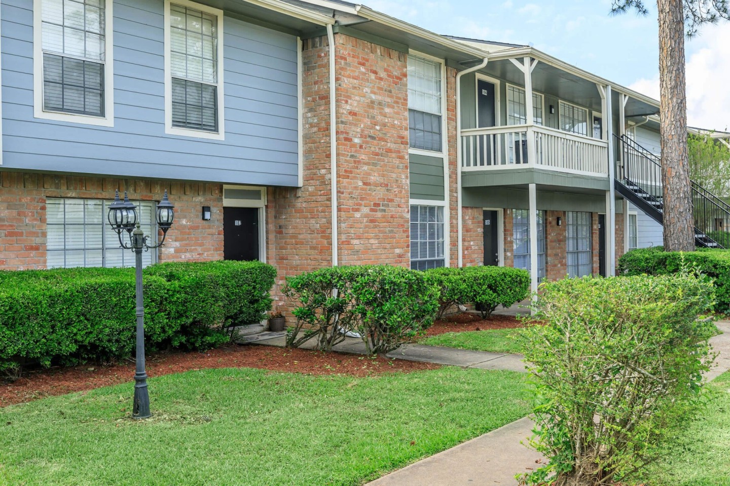 Arbor Pines Villas Image 1
