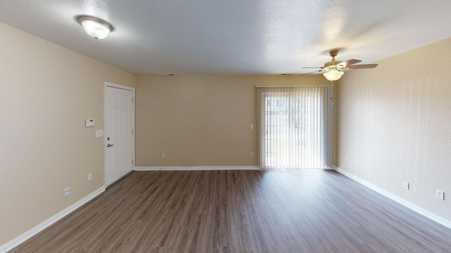 Fox Brook Apartments Image 10