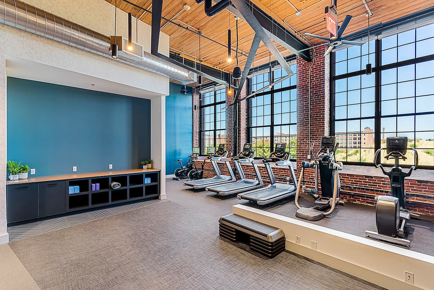 Riverwalk Lofts Image 45