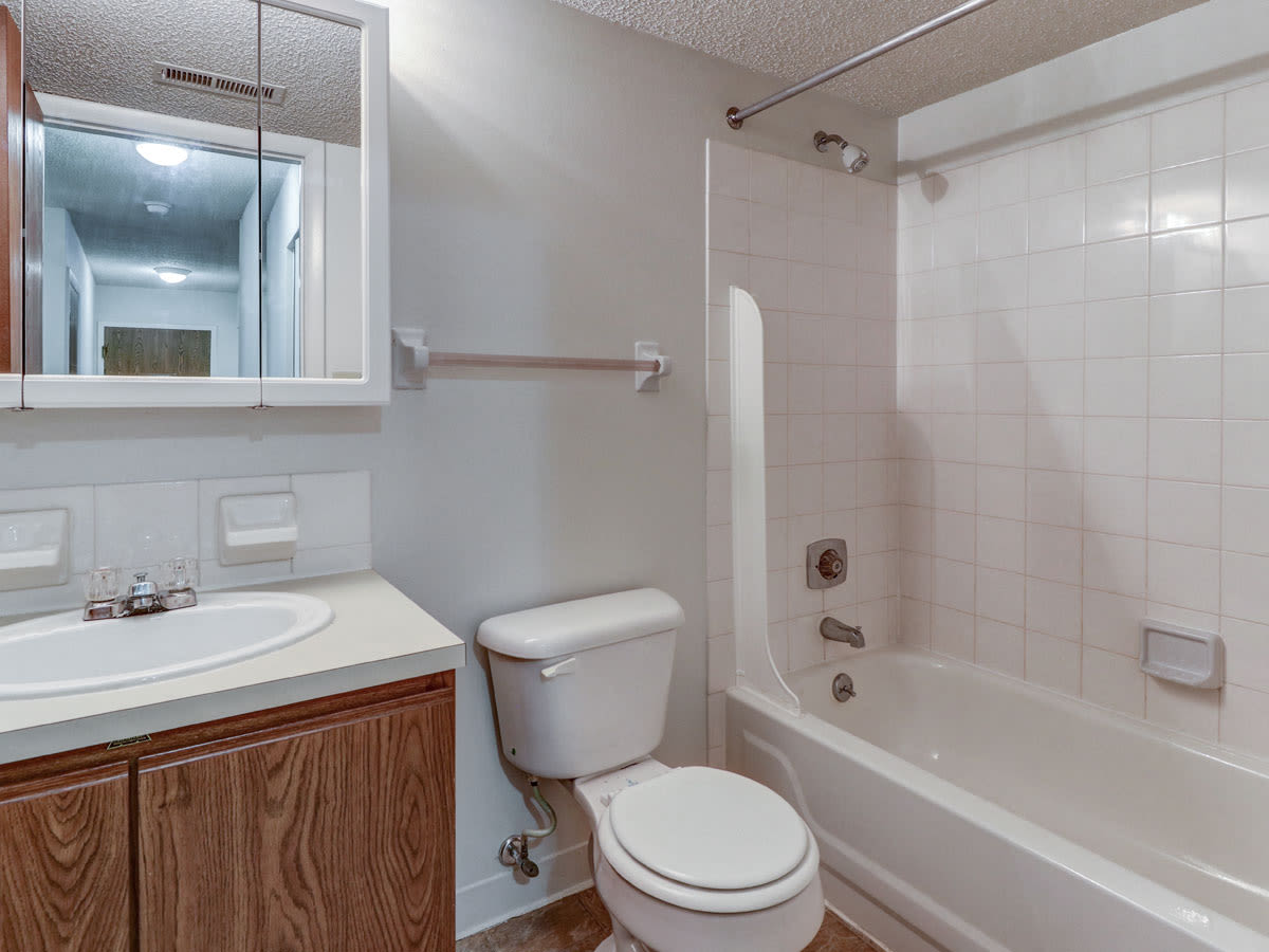 Ashley Pointe Image 13