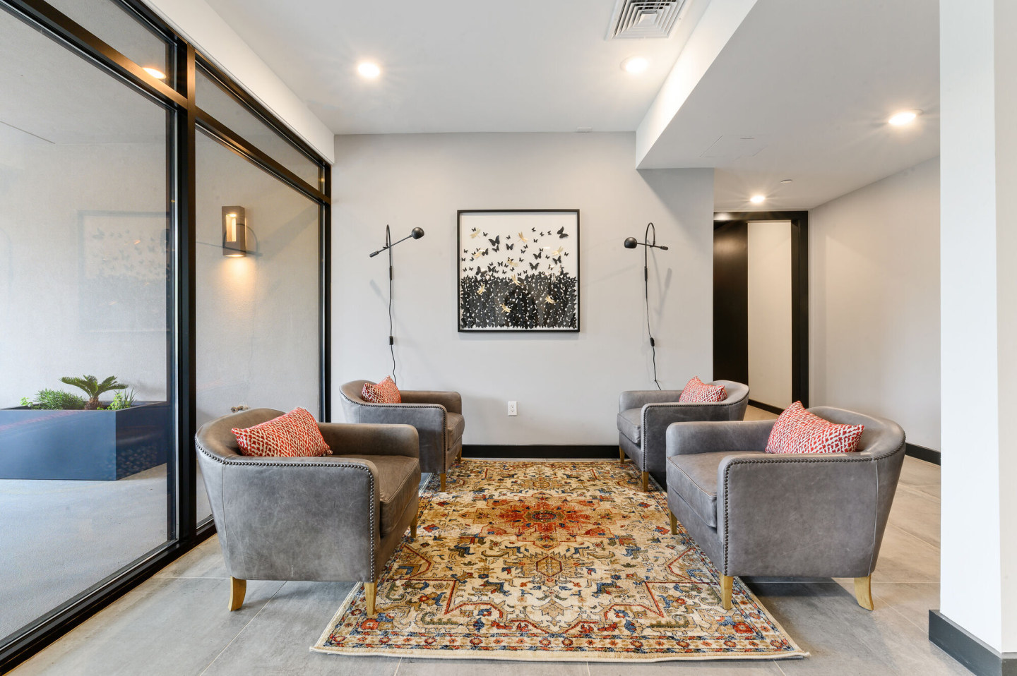 30 Lancaster Image 25