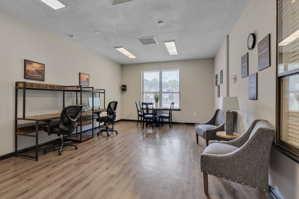 The Retreat at Lake Johnson Apartments Image 32