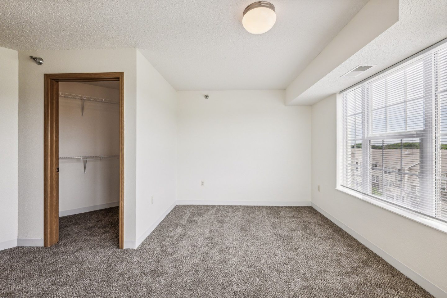 Lakewood Apartments Image 22