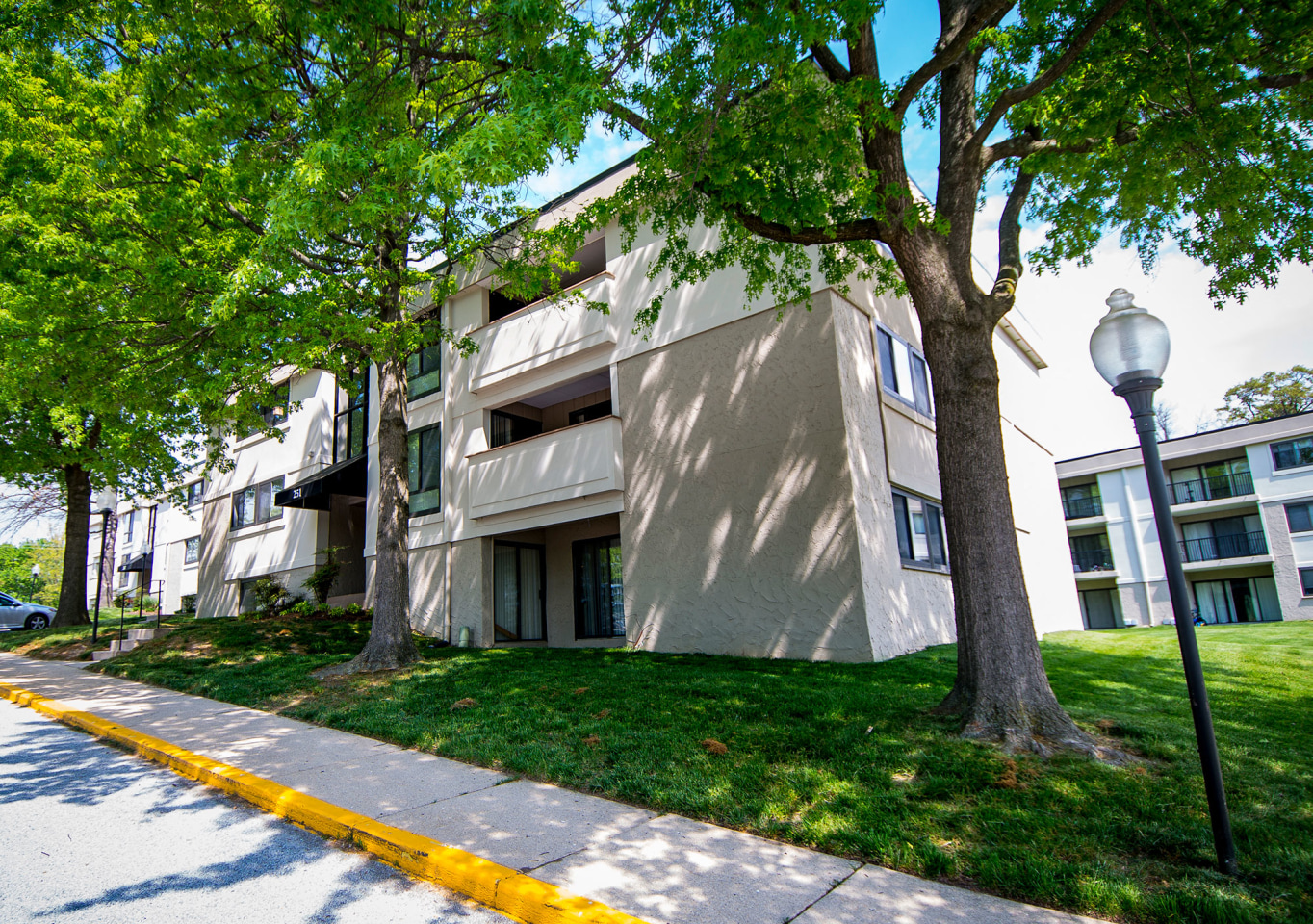 Ashley Apartments Image 4