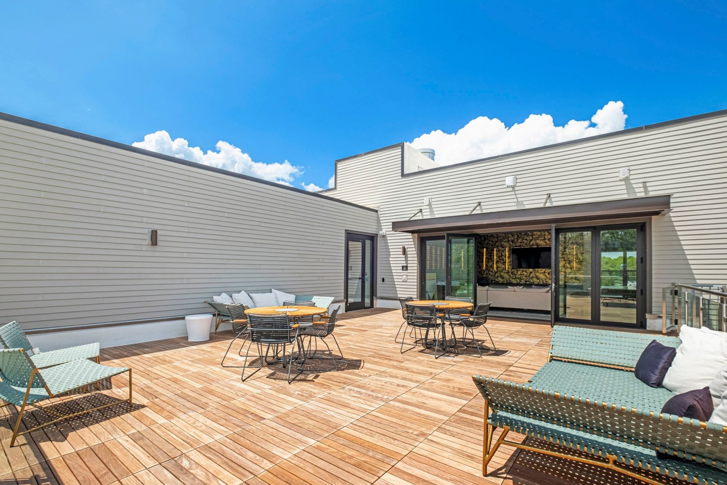 Maverick Flats Image 19