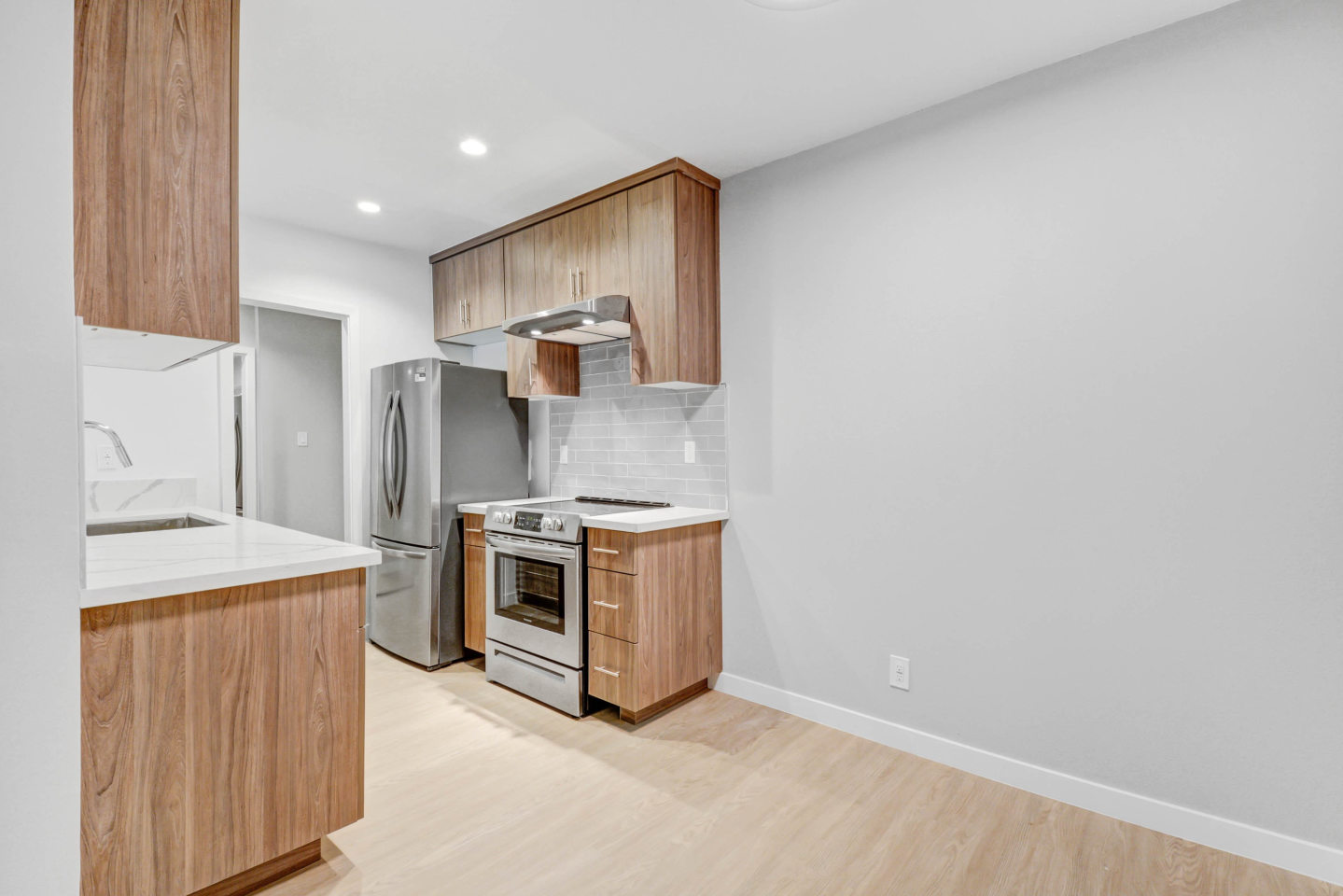 1525 Amherst Ave. Image 1