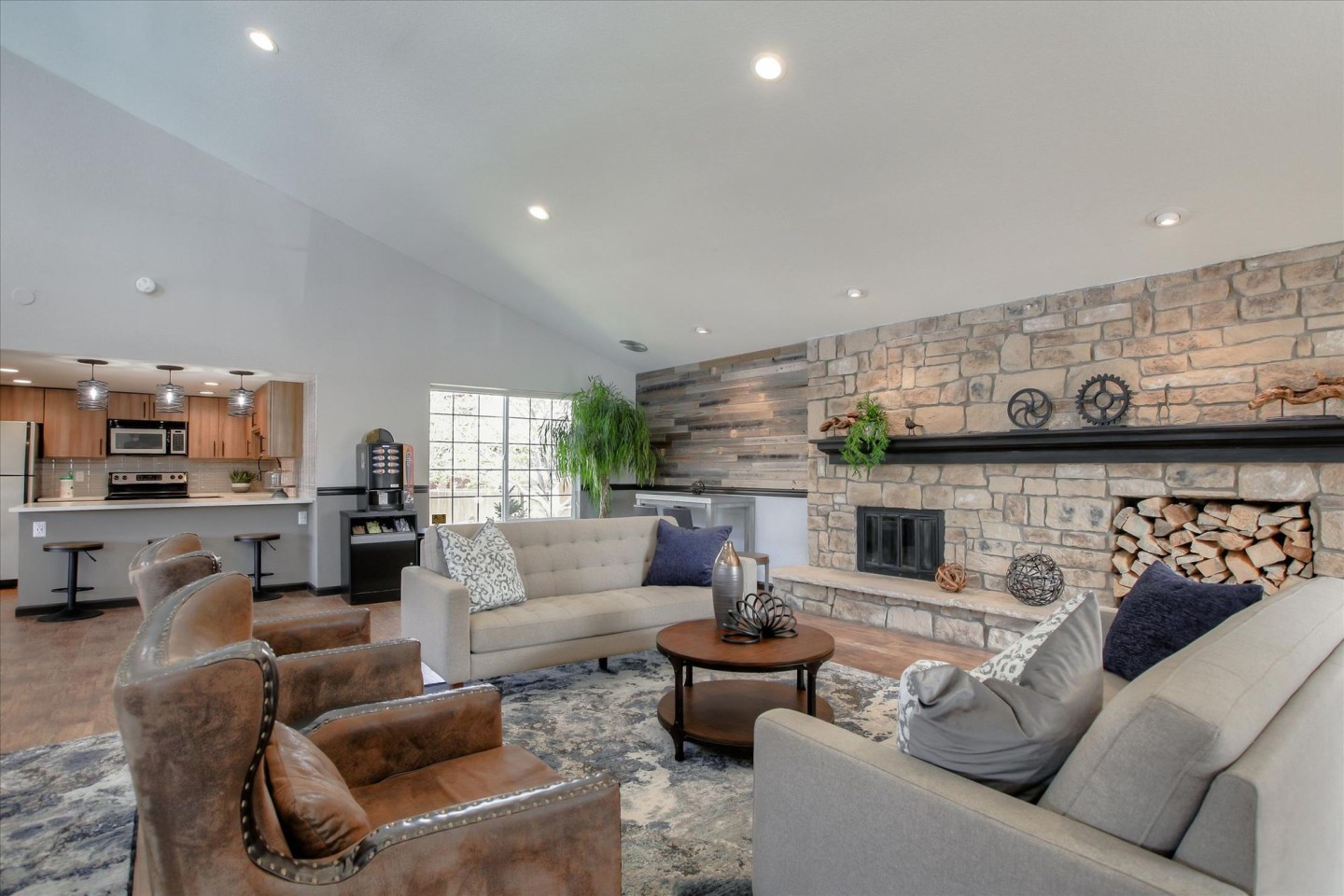 Chestnut Ridge Image 15