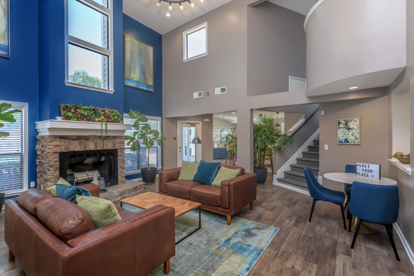 Huntsview Apartments Image 45