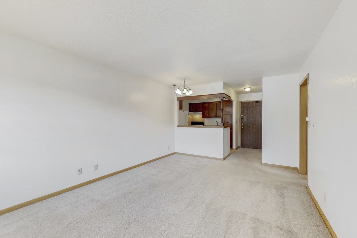 Plaza Manor Image 16