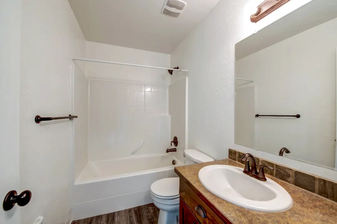 North Pine Apartments Image 7