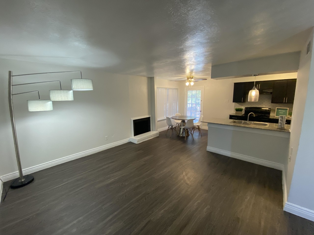 Oakline Apartments Image 12