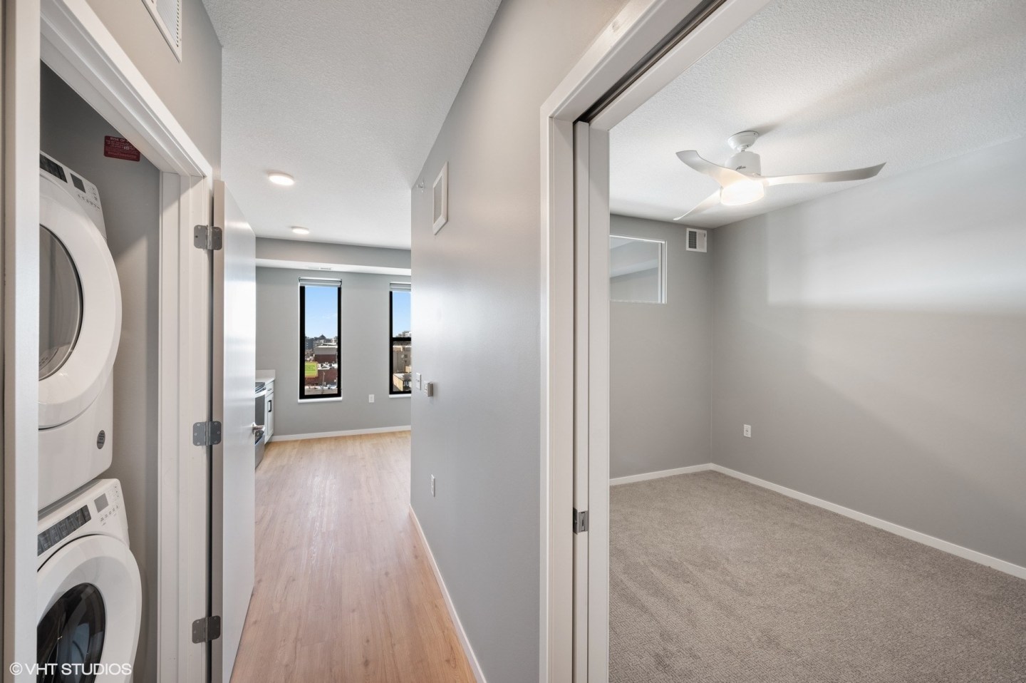 Lago Apartments Image 28