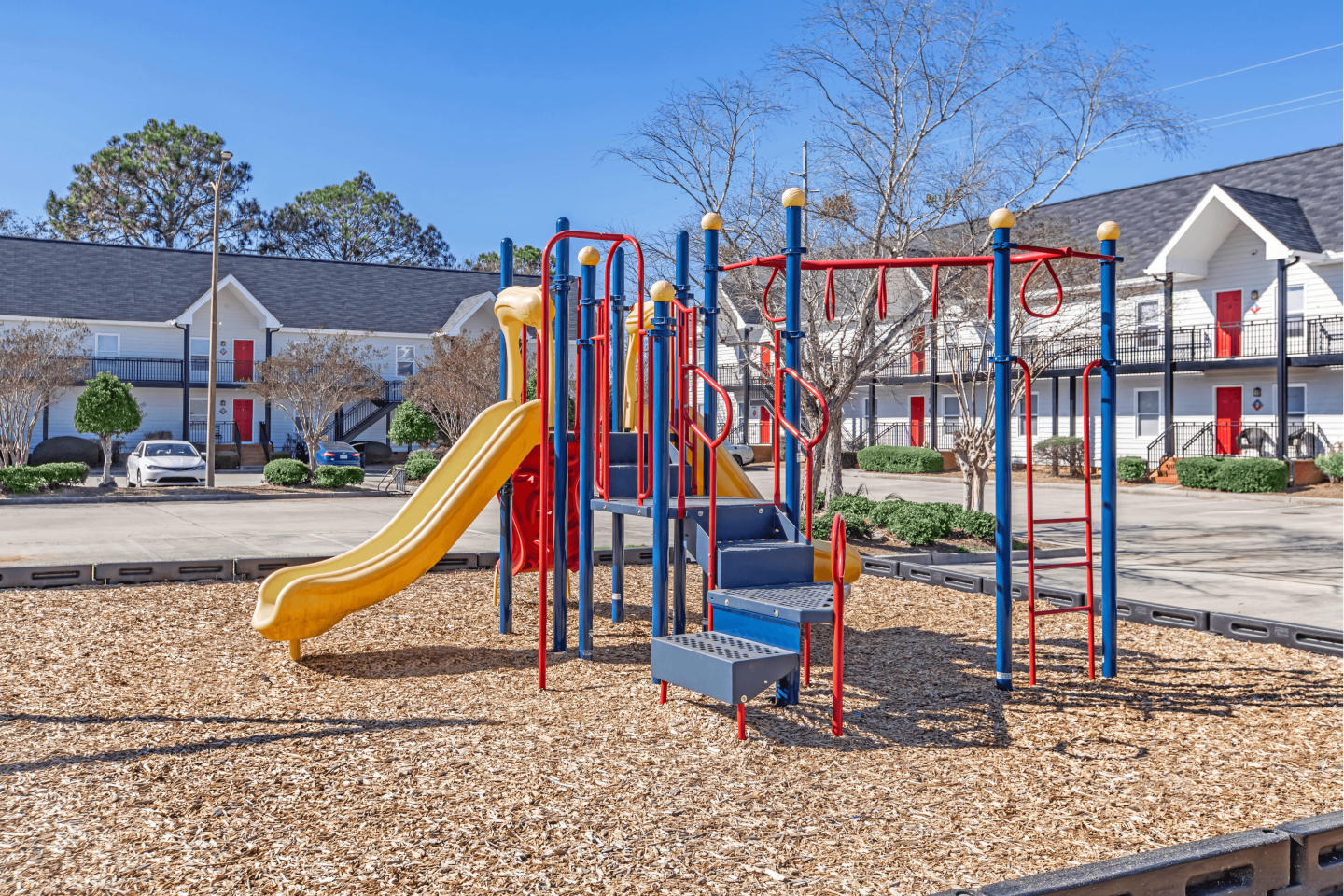 Latitude 30 Image 9