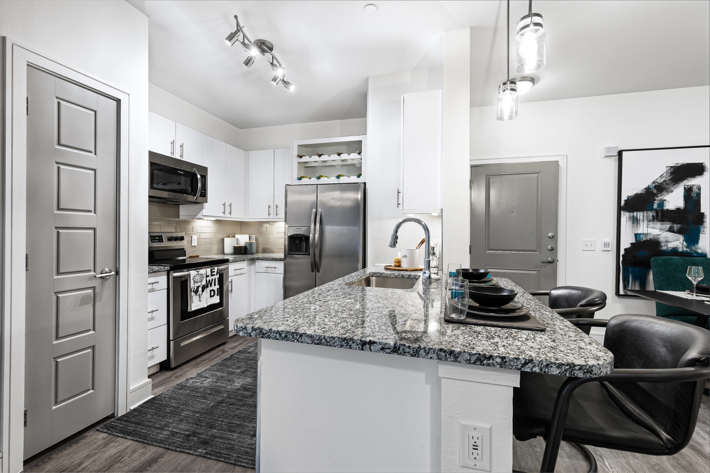 Cyan Craig Ranch Apartments Image 3