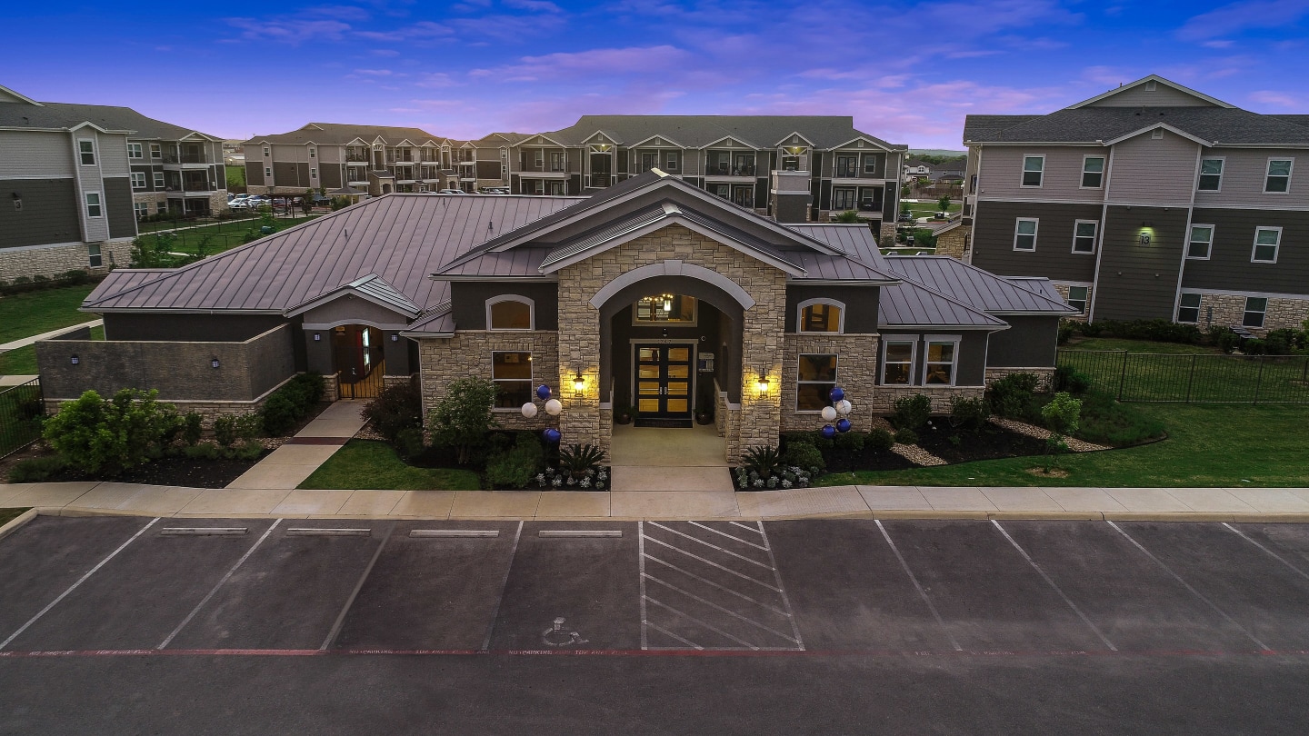 Canyon House Image 2