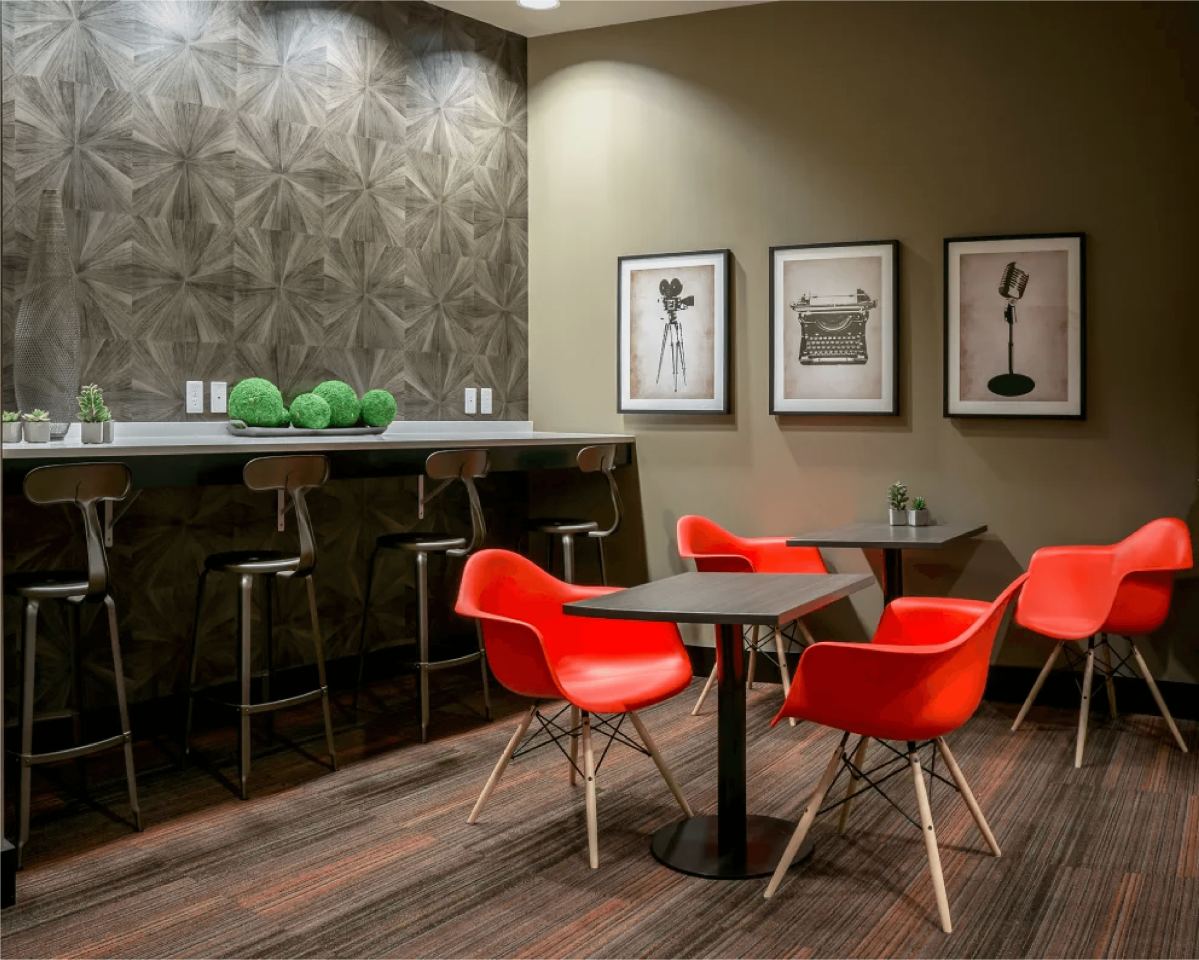The Cosmopolitan Image 17