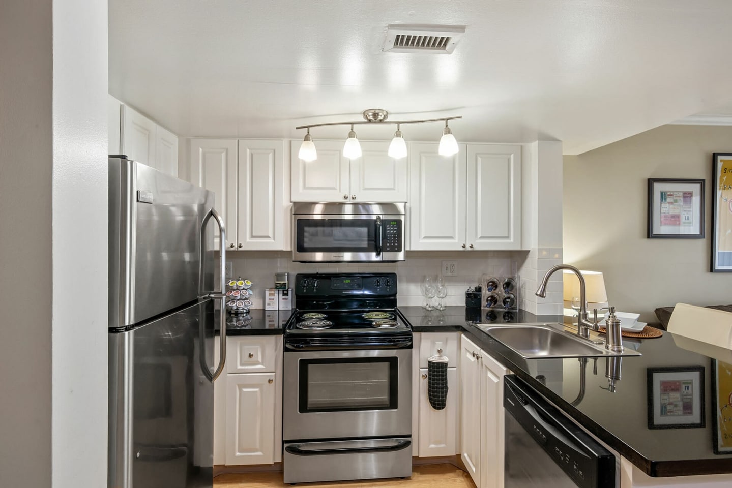 Ludlam Point Apartments Image 2