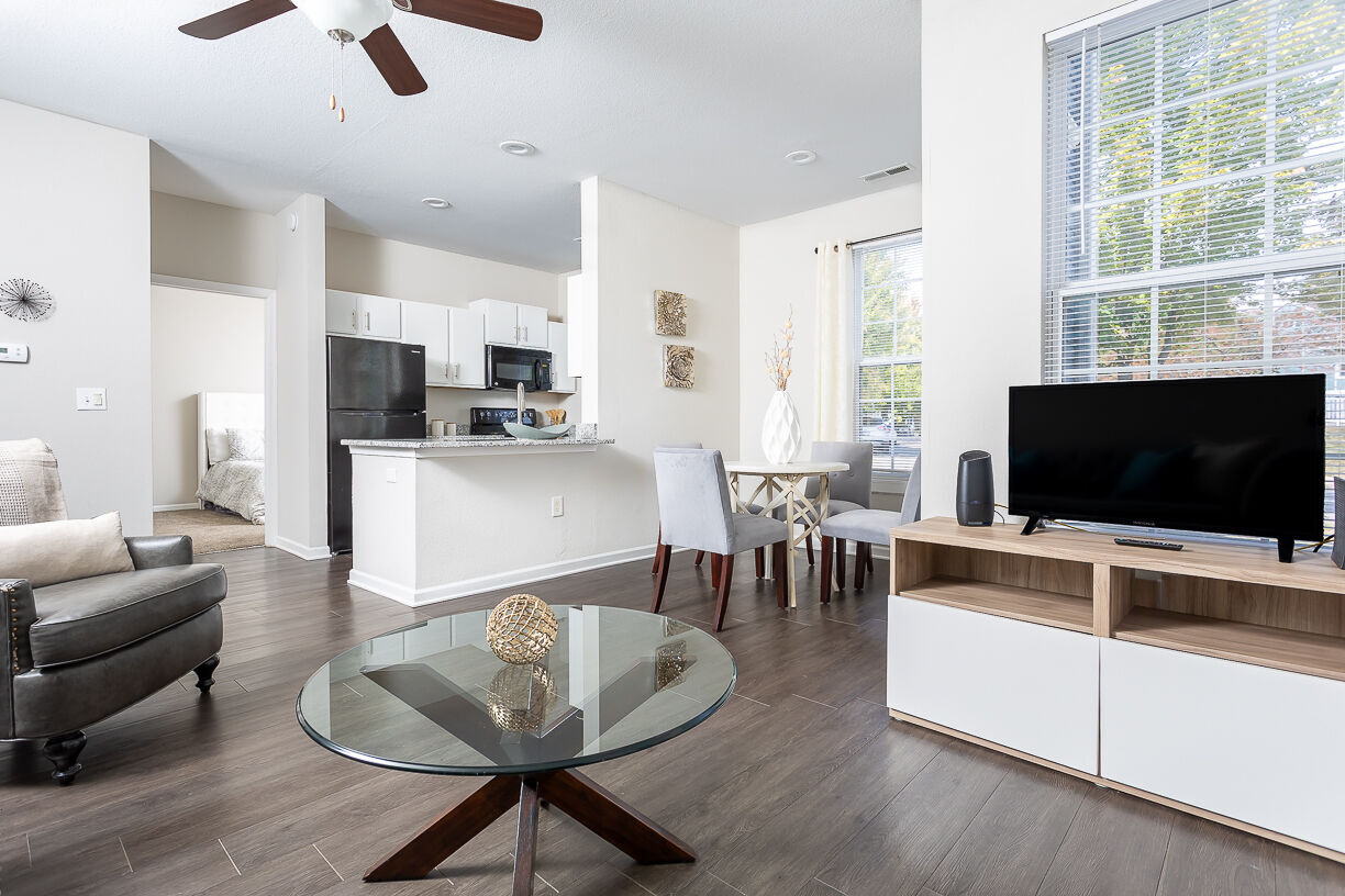 Linden Square Image 72