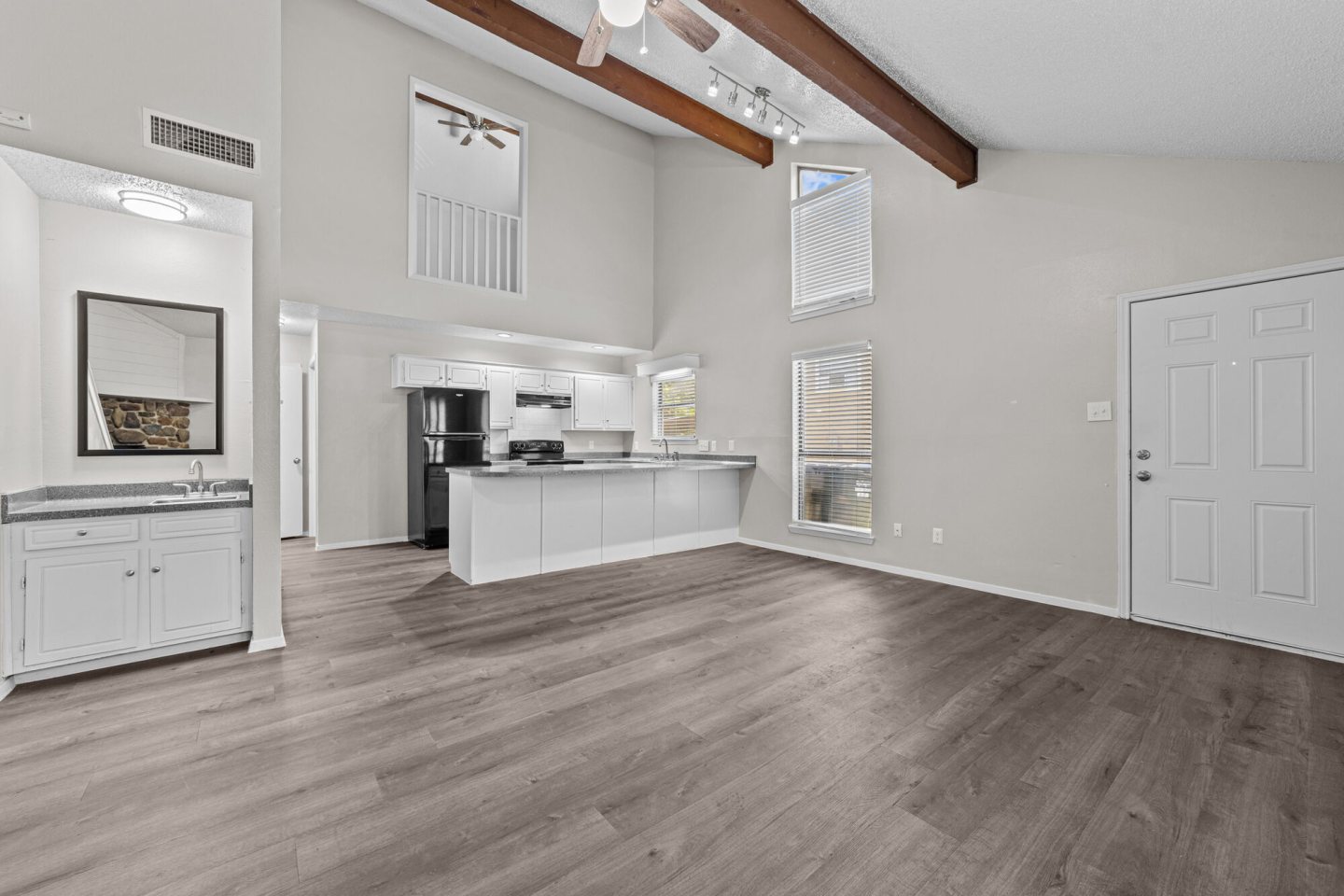 Silver Falls Townhomes Image 5