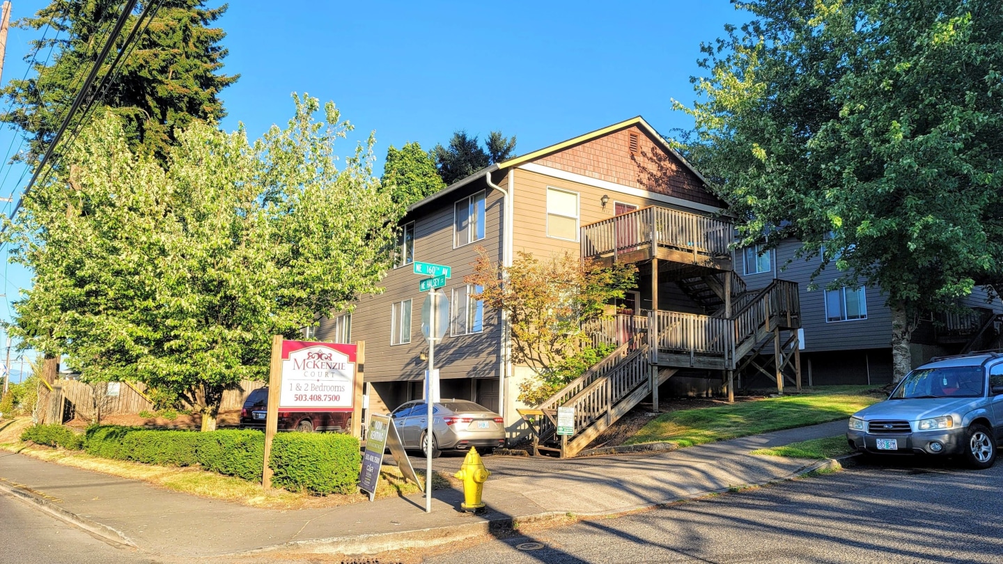 McKenzie Court Apartments Image 8