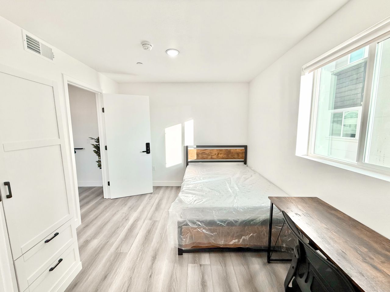 1329 W 36th Street - Co-Living Housing Image 6