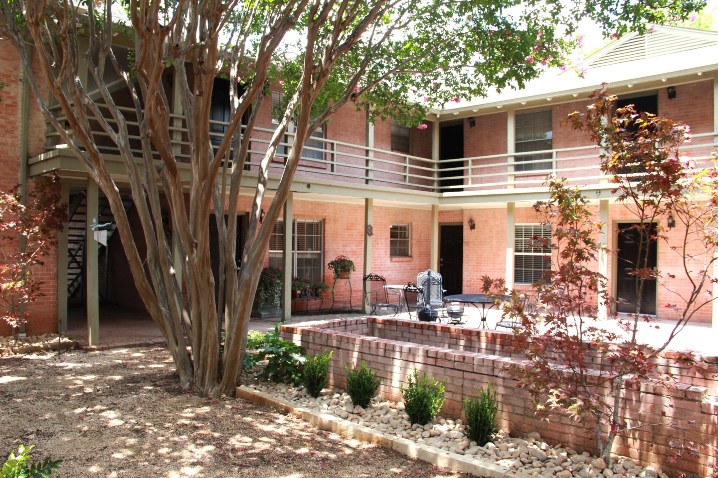 Westside Court Image 41