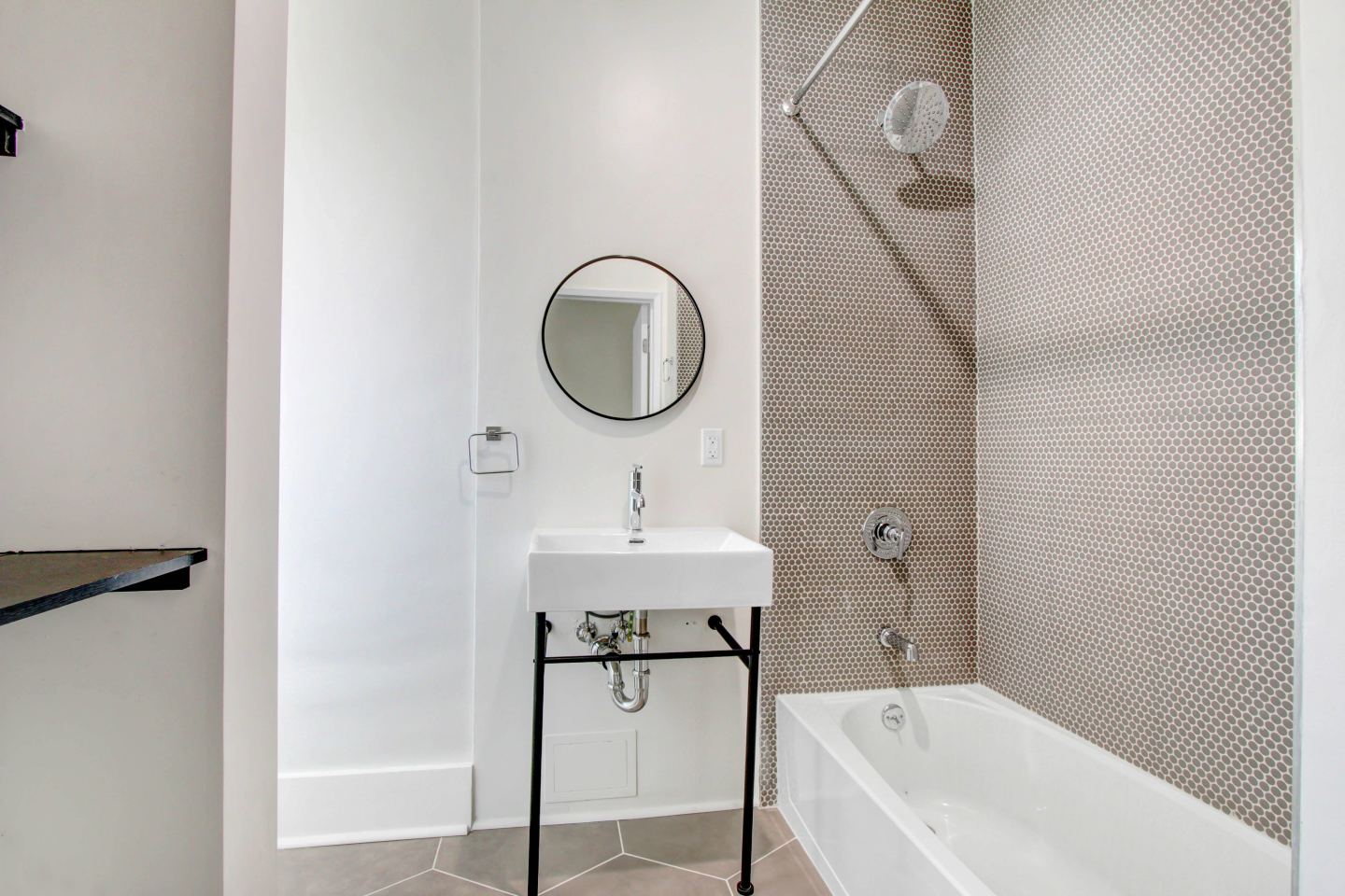 300 San Juan Avenue Image 11